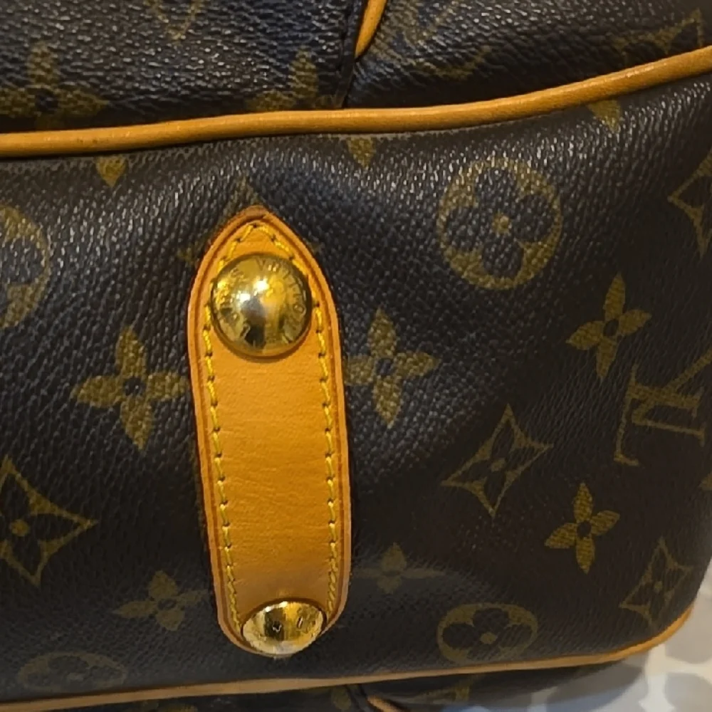 Louis Vuitton Brown and Tan Monogram Shoulder Bag - Picture 7 of 14